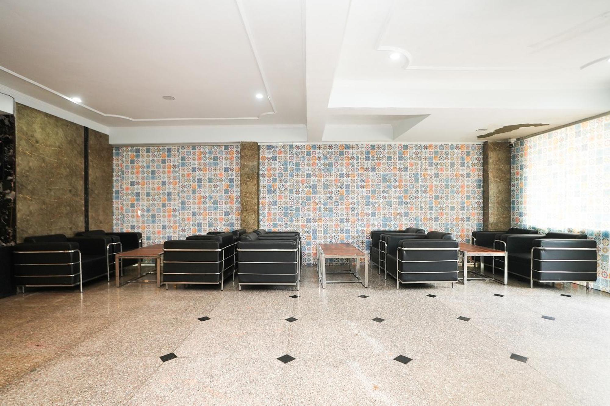 Tanvi Premium Residency Near Artemis Hospital, Gurugram Hotel Gurgaon Exterior photo